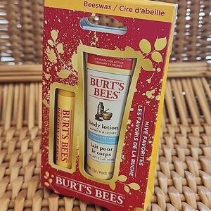 Burt's Bees 2 Piece Pack Lip Balm & Milk & Honey Body Lotion